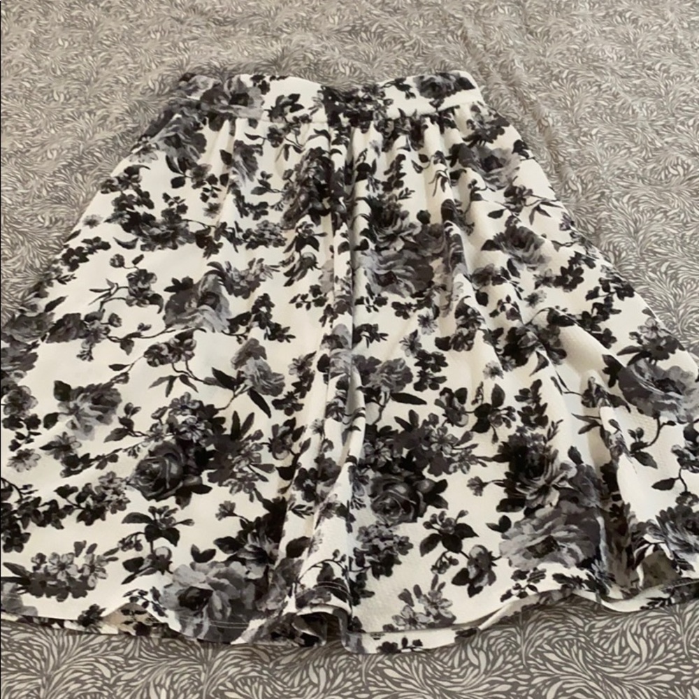 EUC vintage inspired skirt